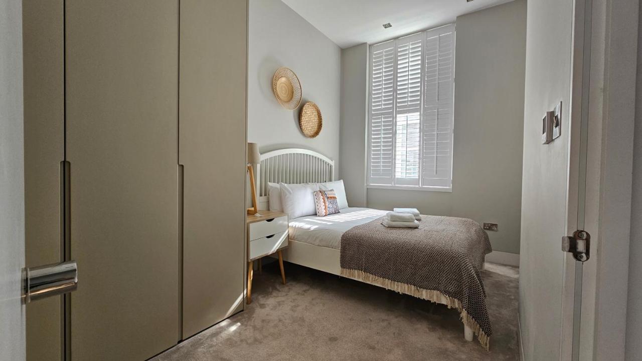 Central Holborn Bloomsbury Flats Londra Exterior foto