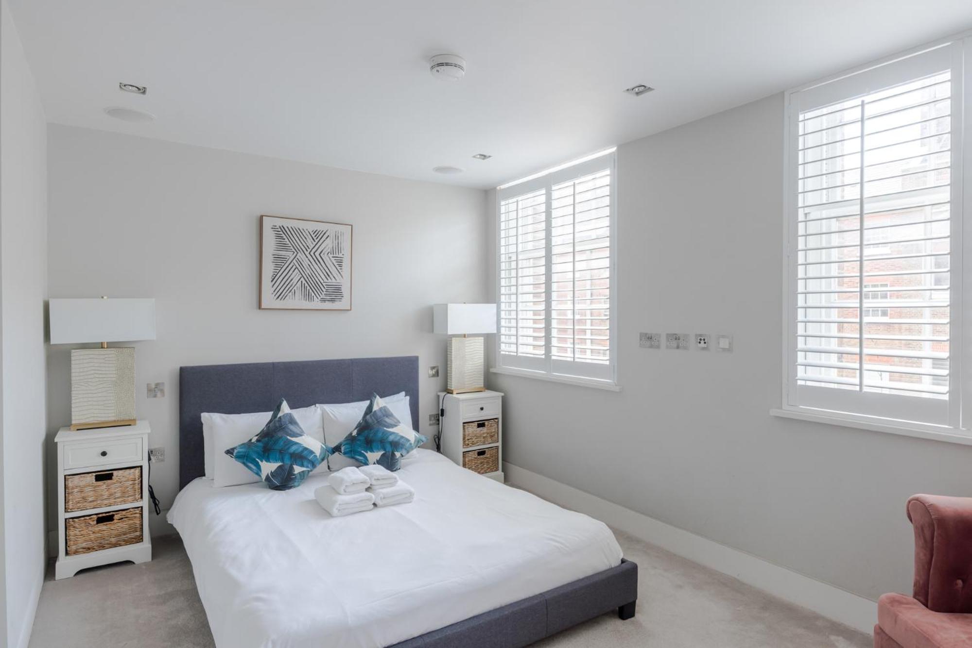 Central Holborn Bloomsbury Flats Londra Exterior foto